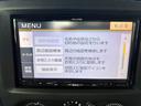 ジムニー クロスアドベンチャーＸＣ　リフトアップ　社外マフラー　４ＷＤ　ドライブレコーダー　ＥＴＣ　ナビ　キーレスエントリー　電動格納ミラー　シートヒーター　ＡＴ　ＡＢＳ　アルミホイール　衝突安全ボディ　ＡＣ　ＰＳ　ＰＷ　ターボ車（5枚目）