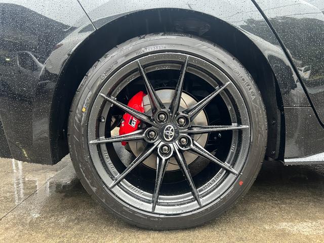 ＧＲカローラ ＲＺ　★ワンオーナー★ディスプレイオーディオ＋８スピーカーＪＢＬサウンドシステム★スポーツスペシャルパッケージ★サブラジエター★純正１８インチＡＷ（ＢＢＳ鍛造）★専用レッドキャリパー★置くだけ充電（14枚目）