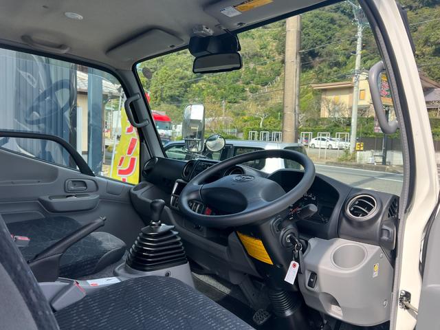 ダイナトラック モクセイジャストロー　★ワンオーナー★Ｇパッケージ★電動格納式ワイドビュー２面鏡式ミラー★フロントバンパー塗装樹脂＋メッキガーニッシュ★ＬＥＤヘッドライト、フォグランプ★Ｂモニター内蔵ミラー★キーレス★ＥＴＣ２．０（11枚目）