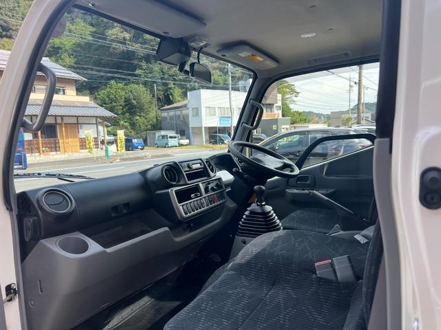 ダイナトラック モクセイジャストロー　★ワンオーナー★Ｇパッケージ★電動格納式ワイドビュー２面鏡式ミラー★フロントバンパー塗装樹脂＋メッキガーニッシュ★ＬＥＤヘッドライト、フォグランプ★Ｂモニター内蔵ミラー★キーレス★ＥＴＣ２．０（13枚目）
