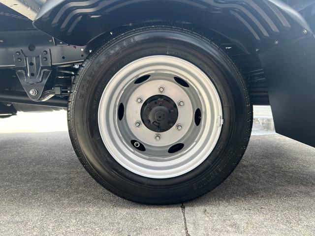 ダイナトラック モクセイジャストロー　★ワンオーナー★Ｇパッケージ★電動格納式ワイドビュー２面鏡式ミラー★フロントバンパー塗装樹脂＋メッキガーニッシュ★ＬＥＤヘッドライト、フォグランプ★Ｂモニター内蔵ミラー★キーレス★ＥＴＣ２．０（32枚目）