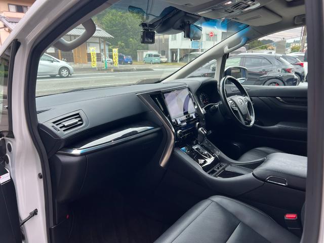 アルファード ２．５Ｓ　Ｃパッケージ　★ワンオーナー★ムーンルーフ★クルーズコントロール★シートヒーター＆ベンチレーション★メモリー機能付きパワーシート★ステアリングヒーター★アルパイン製ナビ、Ｂモニター、ＴＶ★デジタルインナーミラー（18枚目）