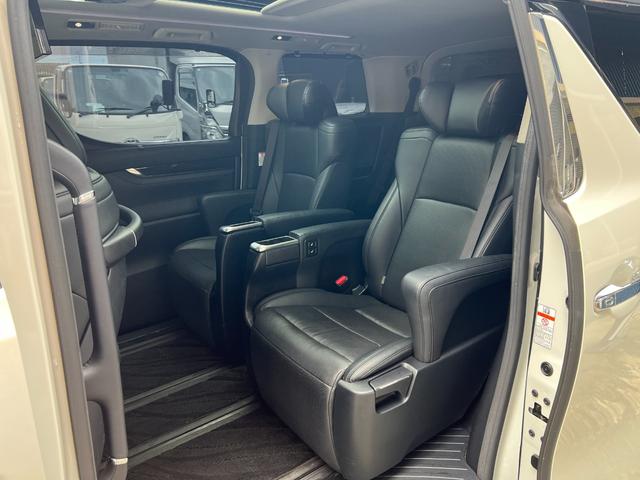 アルファード ２．５Ｓ　Ｃパッケージ　★ワンオーナー★ムーンルーフ★クルーズコントロール★シートヒーター＆ベンチレーション★メモリー機能付きパワーシート★ステアリングヒーター★アルパイン製ナビ、Ｂモニター、ＴＶ★デジタルインナーミラー（21枚目）