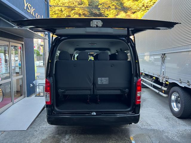 ハイエースワゴン ＧＬ　★ワンオーナー★寒冷地仕様★純正ナビ、ＴＶ★パノラミックビューモニター★デジタルインナーミラー★電動格納ミラー★片側パワースライドドア★オートマチックハイビーム★ＬＥＤヘッドライト★キーレス★ＥＴＣ（9枚目）