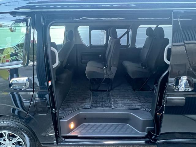 ハイエースワゴン ＧＬ　★ワンオーナー★寒冷地仕様★純正ナビ、ＴＶ★パノラミックビューモニター★デジタルインナーミラー★電動格納ミラー★片側パワースライドドア★オートマチックハイビーム★ＬＥＤヘッドライト★キーレス★ＥＴＣ（15枚目）