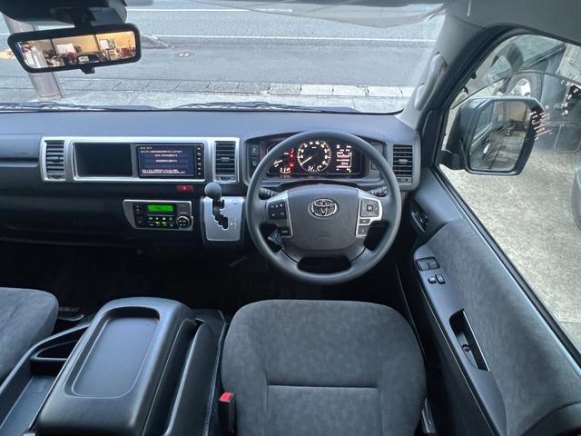 ハイエースワゴン ＧＬ　★ワンオーナー★寒冷地仕様★純正ナビ、ＴＶ★パノラミックビューモニター★デジタルインナーミラー★電動格納ミラー★片側パワースライドドア★オートマチックハイビーム★ＬＥＤヘッドライト★キーレス★ＥＴＣ（19枚目）