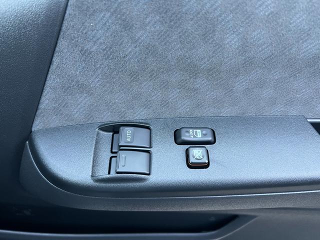 ハイエースワゴン ＧＬ　★ワンオーナー★寒冷地仕様★純正ナビ、ＴＶ★パノラミックビューモニター★デジタルインナーミラー★電動格納ミラー★片側パワースライドドア★オートマチックハイビーム★ＬＥＤヘッドライト★キーレス★ＥＴＣ（33枚目）