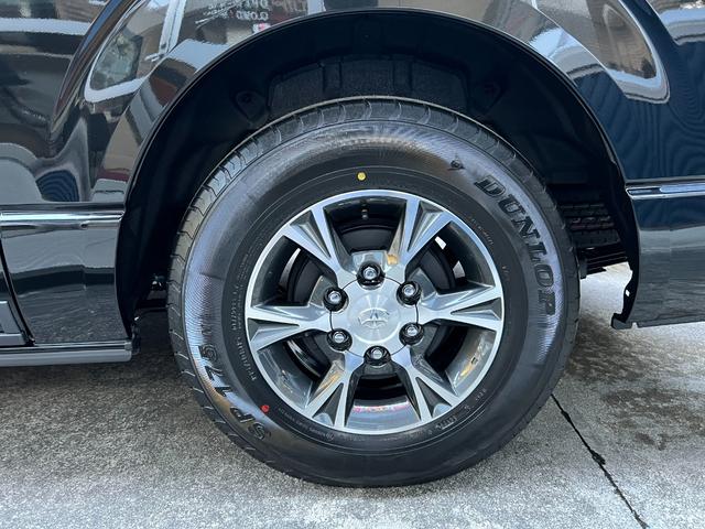 ハイエースワゴン ＧＬ　★ワンオーナー★寒冷地仕様★純正ナビ、ＴＶ★パノラミックビューモニター★デジタルインナーミラー★電動格納ミラー★片側パワースライドドア★オートマチックハイビーム★ＬＥＤヘッドライト★キーレス★ＥＴＣ（45枚目）