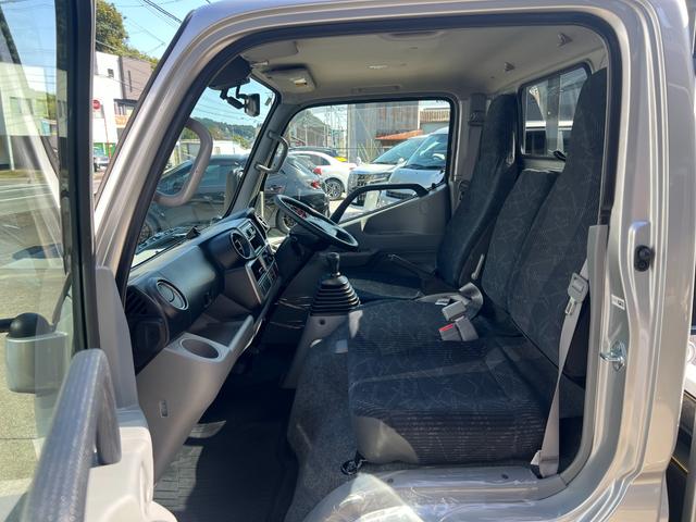 ダイナトラック モクセイジャストロー ★ワンオーナー★Gパッケージ★電動格納式熱線ワイドビュー2面鏡式ミラー★フロントバンパー塗装樹脂+メッキガーニッシュ★LEDヘッドライト、フォグランプ★Bモニター内蔵ミラー★キーレス★ETC2.0(12枚目)