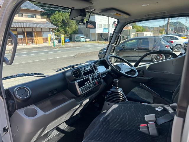 ダイナトラック モクセイジャストロー ★ワンオーナー★Gパッケージ★電動格納式熱線ワイドビュー2面鏡式ミラー★フロントバンパー塗装樹脂+メッキガーニッシュ★LEDヘッドライト、フォグランプ★Bモニター内蔵ミラー★キーレス★ETC2.0(13枚目)