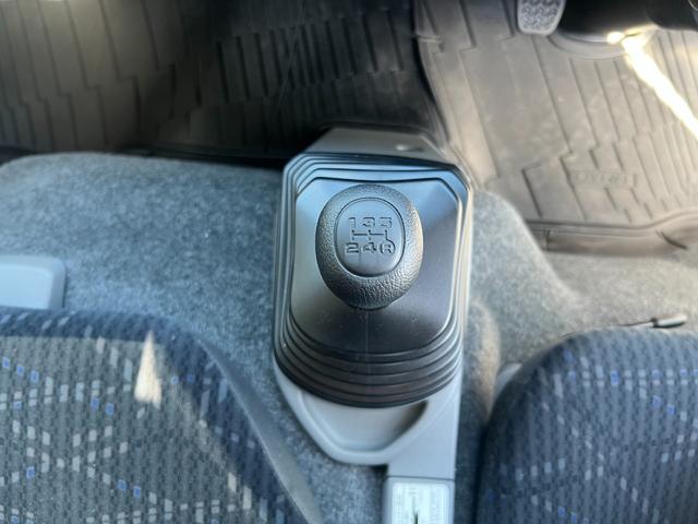 ダイナトラック モクセイジャストロー ★ワンオーナー★Gパッケージ★電動格納式熱線ワイドビュー2面鏡式ミラー★フロントバンパー塗装樹脂+メッキガーニッシュ★LEDヘッドライト、フォグランプ★Bモニター内蔵ミラー★キーレス★ETC2.0(22枚目)