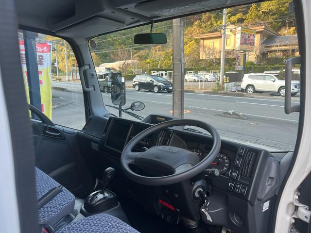 エルフトラック ホロウィング　★ワンオーナー★ホロウィング★電動格納ミラー★ライトレベライザー★オーバーヘッドシェルフ★誤発信抑制機能★キーレス★ＬＤＷＳ（11枚目）