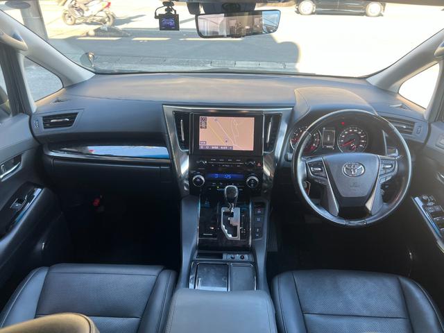 アルファード ２．５Ｓ　Ｃパッケージ　★ワンオーナー★純正ナビ、ＴＶ、Ｂモニター★ツインムーンルーフ★クルーズコントロール★ステアリングヒーター★シートヒーター＆ベンチレーション★メモリー機能付きパワーシート★フリップダウンモニター（29枚目）