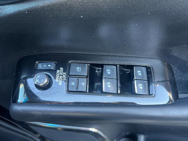アルファード ２．５Ｓ　Ｃパッケージ　★ワンオーナー★純正ナビ、ＴＶ、Ｂモニター★ツインムーンルーフ★クルーズコントロール★ステアリングヒーター★シートヒーター＆ベンチレーション★メモリー機能付きパワーシート★フリップダウンモニター（38枚目）