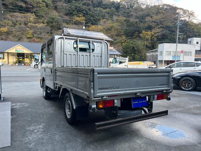 アトラストラック フルスーパーローＤＸ　★ワンオーナー★ダブルキャブ／フルスーパーローシングルタイヤ／木製★社外ナビ、ＴＶ★オーバーヘッドシェルフ★電動格納ミラー★ＥＴＣ（6枚目）