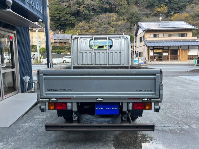 アトラストラック フルスーパーローＤＸ　★ワンオーナー★ダブルキャブ／フルスーパーローシングルタイヤ／木製★社外ナビ、ＴＶ★オーバーヘッドシェルフ★電動格納ミラー★ＥＴＣ（8枚目）