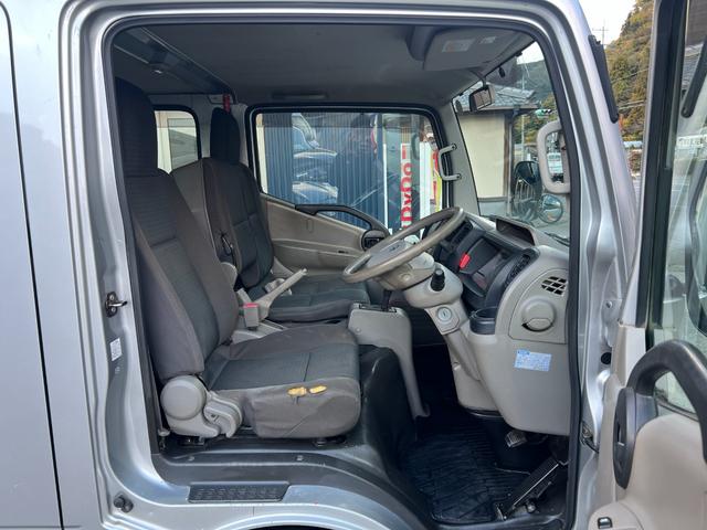 アトラストラック フルスーパーローＤＸ　★ワンオーナー★ダブルキャブ／フルスーパーローシングルタイヤ／木製★社外ナビ、ＴＶ★オーバーヘッドシェルフ★電動格納ミラー★ＥＴＣ（10枚目）