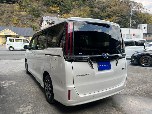 エスクァイア ハイブリッドＧｉ　★ワンオーナー★純正ナビ、ＴＶ、Ｂモニター★両側パワースライドドア★クルーズコントロール★シートヒーター★フリップダウンモニター★オートマチックハイビーム★ＥＴＣ（6枚目）