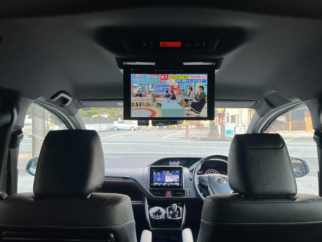 エスクァイア ハイブリッドＧｉ　★ワンオーナー★純正ナビ、ＴＶ、Ｂモニター★両側パワースライドドア★クルーズコントロール★シートヒーター★フリップダウンモニター★オートマチックハイビーム★ＥＴＣ（36枚目）