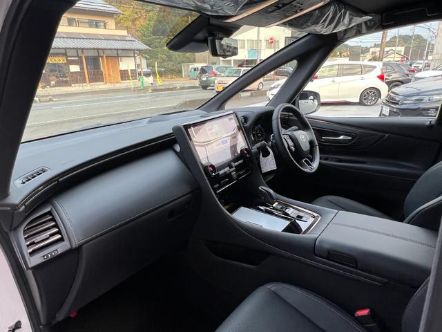 ヴェルファイアハイブリッド Z プレミア ★ワンオーナー★左右独立ツインムーンルーフ★リアエンターテインメントシステム★14インチディスプレイオーディオ★カラーヘッドアップディスプレイユニバーサルステップ★シートヒーター&ベンチレーション(16枚目)