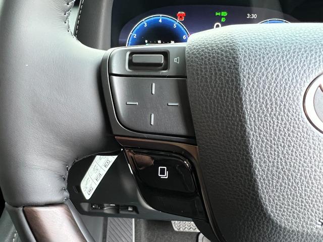 ヴェルファイアハイブリッド Z プレミア ★ワンオーナー★左右独立ツインムーンルーフ★リアエンターテインメントシステム★14インチディスプレイオーディオ★カラーヘッドアップディスプレイユニバーサルステップ★シートヒーター&ベンチレーション(25枚目)