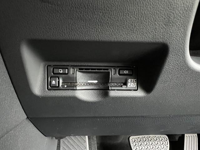 ヴェルファイアハイブリッド Z プレミア ★ワンオーナー★左右独立ツインムーンルーフ★リアエンターテインメントシステム★14インチディスプレイオーディオ★カラーヘッドアップディスプレイユニバーサルステップ★シートヒーター&ベンチレーション(33枚目)