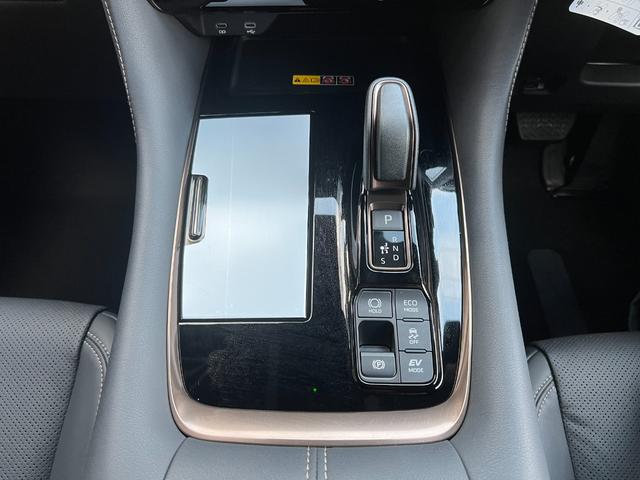 ヴェルファイアハイブリッド Z プレミア ★ワンオーナー★左右独立ツインムーンルーフ★リアエンターテインメントシステム★14インチディスプレイオーディオ★カラーヘッドアップディスプレイユニバーサルステップ★シートヒーター&ベンチレーション(38枚目)