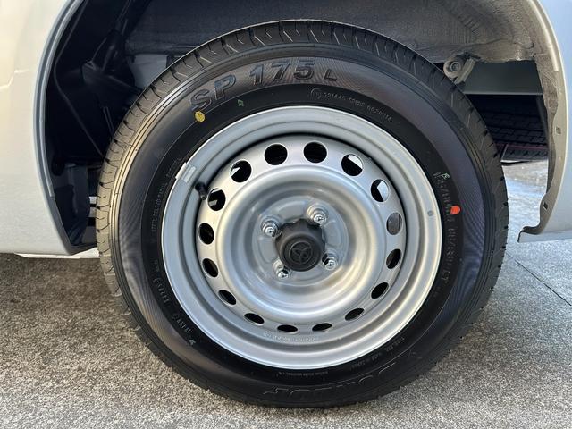 プロボックス Ｇ　★登録済み未使用車★キーレスキー★電動格納ミラー★ヘッドライトレベライザー★プリクラッシュセーフティ★レーンディパーチャートアラート★ＶＳＣ★純正フロアマット★サイドバイザー（33枚目）