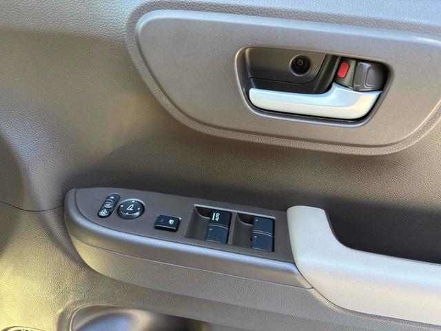 パワーウィンドウ付き☆運転席で全部の窓を開閉することが可能！！快適にドライブをお楽しみいただけます☆