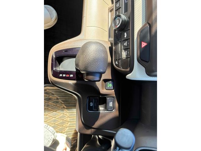 ご覧いただきありがとうございます♪気になったお車がありましたらお気軽にお電話をください♪