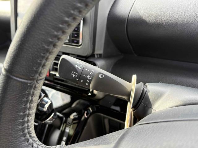 タント カスタムＲＳ　全周囲カメラ　両側電動スライドドア　ナビ　ＴＶ　クリアランスソナー　オートクルーズコントロール　衝突被害軽減システム　オートライト　ＬＥＤヘッドランプ　スマートキー　アイドリングストップ　ベンチシート（10枚目）