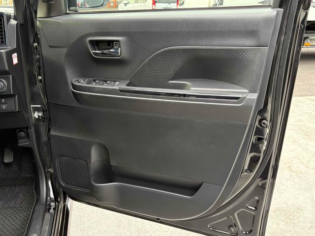 タント カスタムＲＳ　全周囲カメラ　両側電動スライドドア　ナビ　ＴＶ　クリアランスソナー　オートクルーズコントロール　衝突被害軽減システム　オートライト　ＬＥＤヘッドランプ　スマートキー　アイドリングストップ　ベンチシート（21枚目）