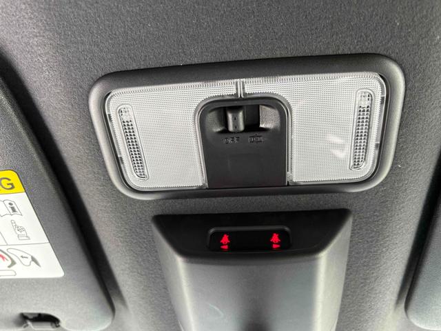 タント カスタムＲＳ　全周囲カメラ　両側電動スライドドア　ナビ　ＴＶ　クリアランスソナー　オートクルーズコントロール　衝突被害軽減システム　オートライト　ＬＥＤヘッドランプ　スマートキー　アイドリングストップ　ベンチシート（33枚目）