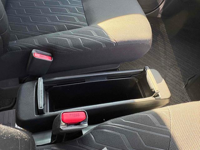 タンク カスタムＧ－Ｔ　ドライブレコーダー　ナビ　ＴＶ　両側電動スライドドア　クリアランスソナー　オートクルーズコントロール　衝突被害軽減システム　アルミホイール　オートライト　ＬＥＤヘッドランプ　スマートキー（34枚目）