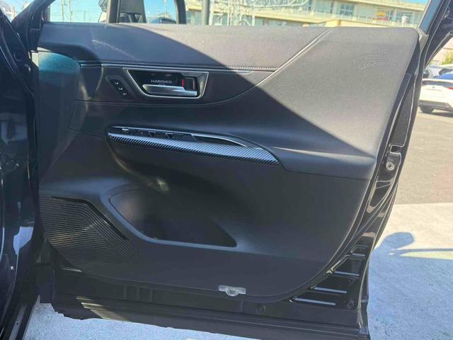 ハリアーハイブリッド Z レザーパッケージ 全周囲カメラ クリアランスソナー オートクルーズコントロール レーンアシスト パワーシート 衝突被害軽減システム サンルーフ ナビ オートマチックハイビーム オートライト LEDヘッドランプ(43枚目)