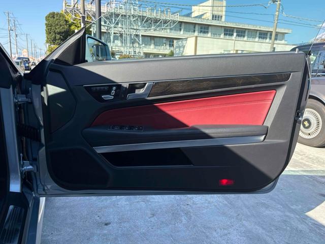 Eクラス E250 ドライブレコーダー バックカメラ ナビ TV クリアランスソナー オートクルーズコントロール AT オートライト スマートキー シートヒーター パワーシート 盗難防止システム ABS(31枚目)