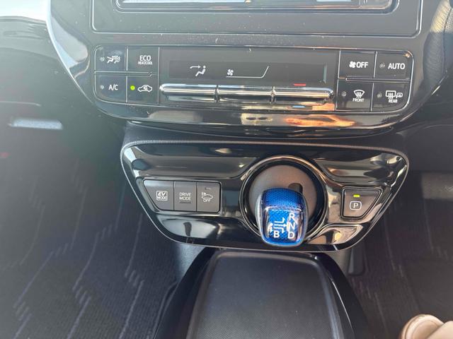 プリウス Aツーリングセレクション ドライブレコーダー ETC クリアランスソナー レーンアシスト オートクルーズコントロール パークアシスト 衝突被害軽減システム バックカメラ ナビ アルミホイール オートマチックハイビーム(6枚目)