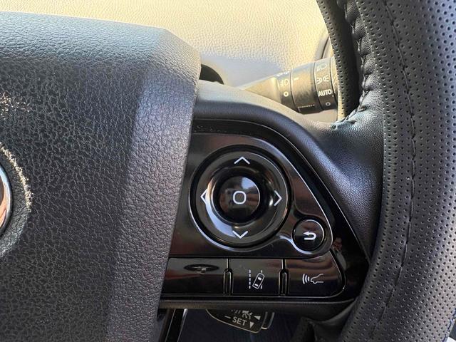 プリウス Aツーリングセレクション ドライブレコーダー ETC クリアランスソナー レーンアシスト オートクルーズコントロール パークアシスト 衝突被害軽減システム バックカメラ ナビ アルミホイール オートマチックハイビーム(9枚目)