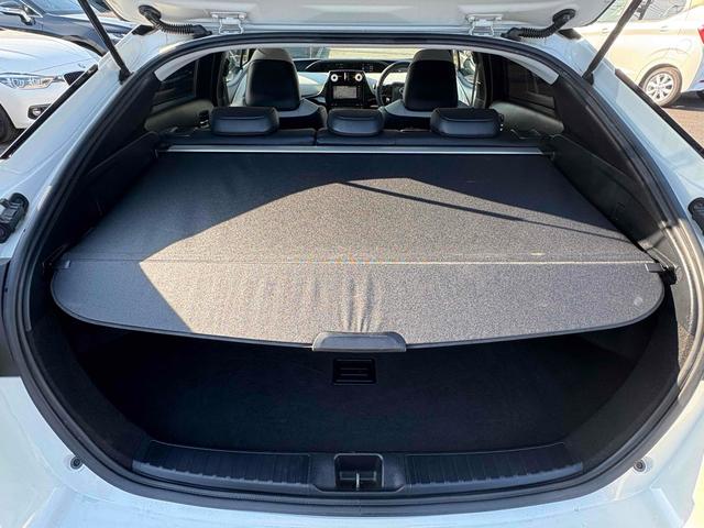 プリウス Aツーリングセレクション ドライブレコーダー ETC クリアランスソナー レーンアシスト オートクルーズコントロール パークアシスト 衝突被害軽減システム バックカメラ ナビ アルミホイール オートマチックハイビーム(27枚目)