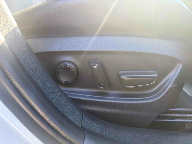 プリウス Aツーリングセレクション ドライブレコーダー ETC クリアランスソナー レーンアシスト オートクルーズコントロール パークアシスト 衝突被害軽減システム バックカメラ ナビ アルミホイール オートマチックハイビーム(34枚目)