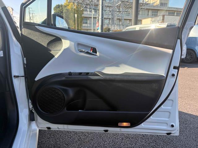 プリウス Aツーリングセレクション ドライブレコーダー ETC クリアランスソナー レーンアシスト オートクルーズコントロール パークアシスト 衝突被害軽減システム バックカメラ ナビ アルミホイール オートマチックハイビーム(38枚目)