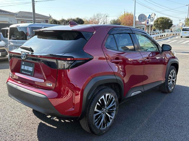 ヤリスクロス ハイブリッドＺ　ドライブレコーダー　ＥＴＣ　バックカメラ　クリアランスソナー　オートクルーズコントロール　レーンアシスト　衝突被害軽減システム　ＴＶ　オートマチックハイビーム　オートライト　ＬＥＤヘッドランプ（7枚目）