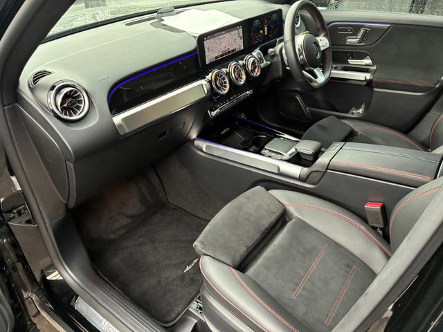 ＧＬＢ ＧＬＢ２００ｄ　４マチック　ＡＭＧライン　レーダーセーフティパッケージ　３６０度カメラ　ハーフレザーシート　シートヒーター　純正ナビ　フルセグＴＶ　ルーフレール　パワーバッグドア　ＥＴＣ（13枚目）