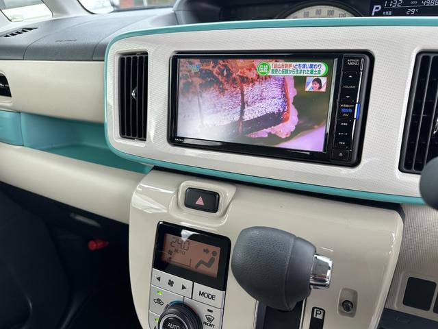 ムーヴキャンバス Ｇメイクアップリミテッド　ＳＡＩＩＩ　両側パワースライドドア　純正ナビＴＶ　パノラミックビューモニター　助手席エアバック　ＬＥＤ　オートＬＥＤ　プッシュスタートスマートキー　クリアランスソナー　エアコン　寒冷地　Ｂモニター（6枚目）