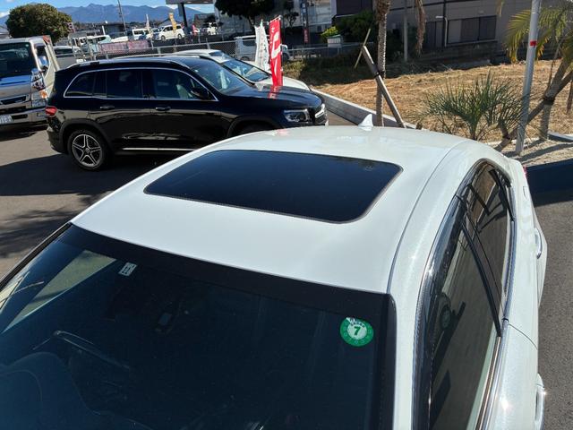 ＩＳ ＩＳ２００ｔ　Ｆスポーツ　サンルーフ　ナビ　オートクルーズコントロール　電動シート　Ｂカメラ　オートエアコン　ＢＳＭ　ＡＢＳ　スマートキ－　サイドエアバッグ　横滑り防止装置　エアバッグ　ＬＥＤヘッドランプ　レザーシート（12枚目）