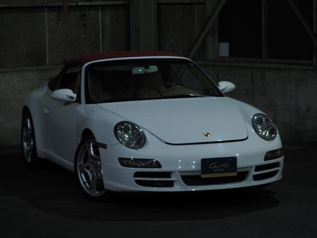 ９１１ ９１１カレラＳ　カレラＳ　ティプトロニックＳ　左Ｈ　幌交換済み　Ｂカメラ　スペアキー有（9枚目）