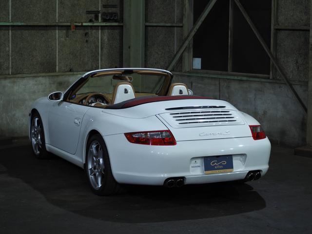 ９１１ ９１１カレラＳ　カレラＳ　ティプトロニックＳ　左Ｈ　幌交換済み　Ｂカメラ　スペアキー有（49枚目）