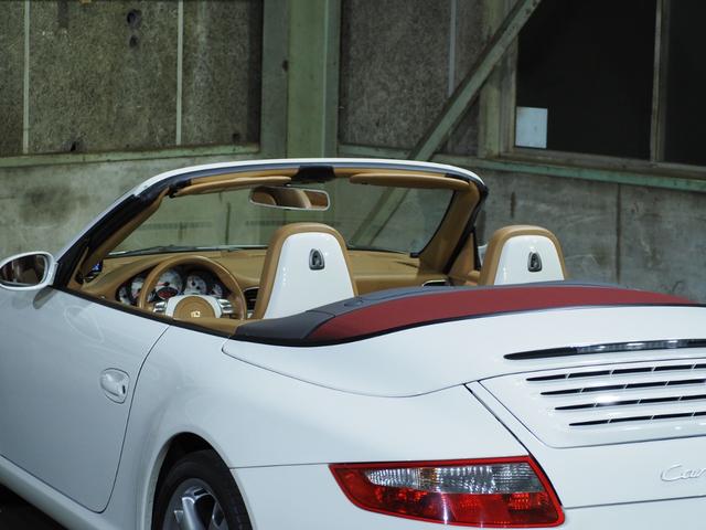 ９１１ ９１１カレラＳ　カレラＳ　ティプトロニックＳ　左Ｈ　幌交換済み　Ｂカメラ　スペアキー有（50枚目）