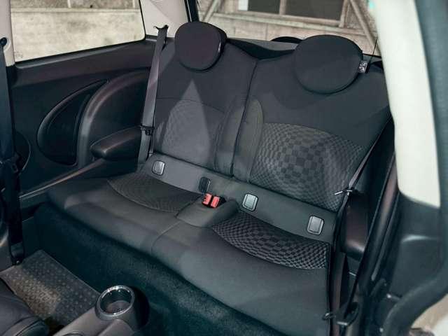 ＭＩＮＩ クーパーＳ　ＬＣＩモデル　Ｎ５５　６気筒ターボエンジン（40枚目）