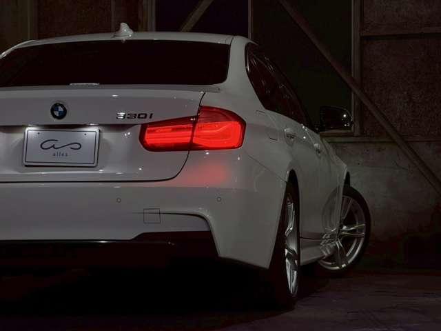 ３シリーズ ３３０ｉ　Ｍスポーツ　ＬＣＩ　ＡＡＣ　Ｂ４８　２５２ｐｓ　ＨＤＤナビ　Ｂカメラ（40枚目）